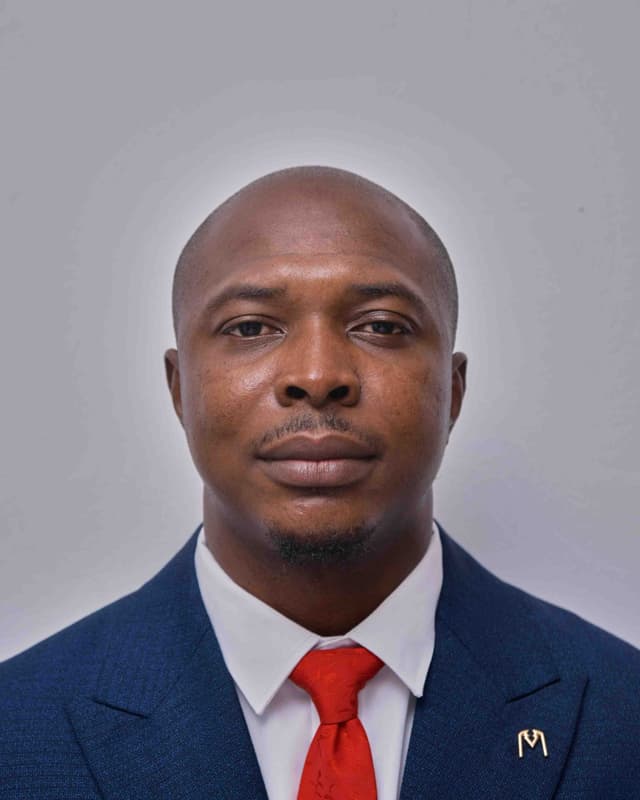 MARTIN DIELMWIN DARI